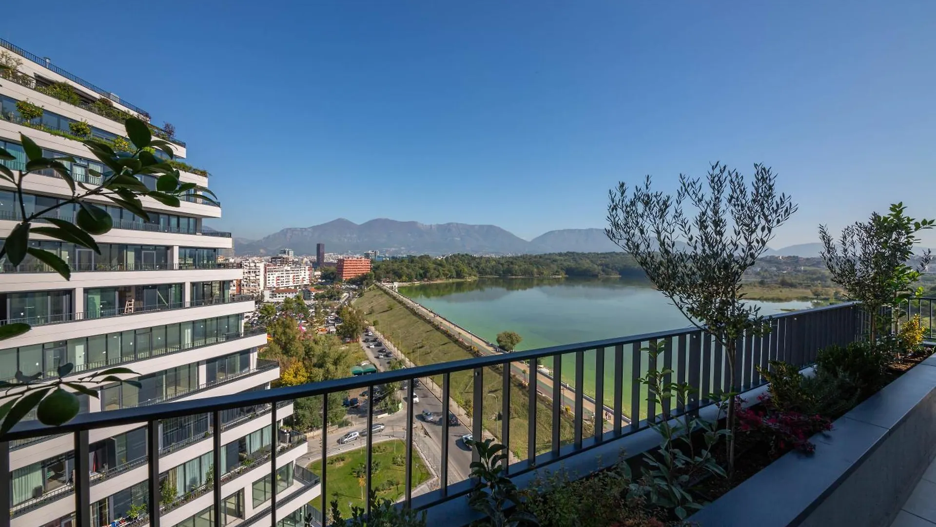 Tirana Lake Side Apartments Albania